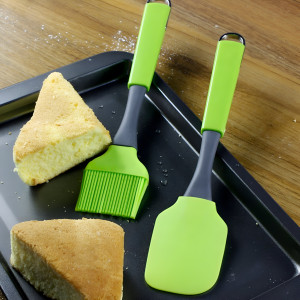 2 Pieces Silicone Oil Brush & Pastry Brush Scraper Set