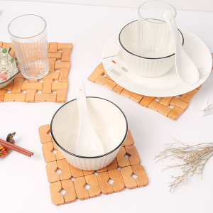 Square Shape Bamboo Heat Insulation Table Pad (1 piece Random Design)